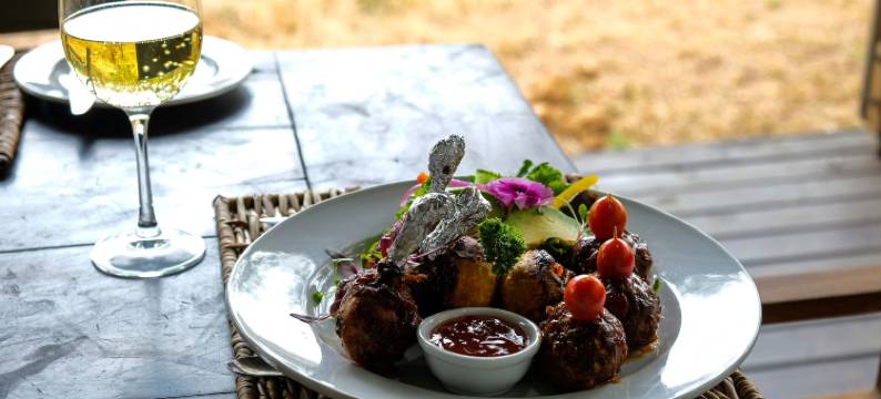 曼托贝尼蜜糖导游帐篷野生营地(Honeyguide Tented Safari Camp - Khoka Moya)图片