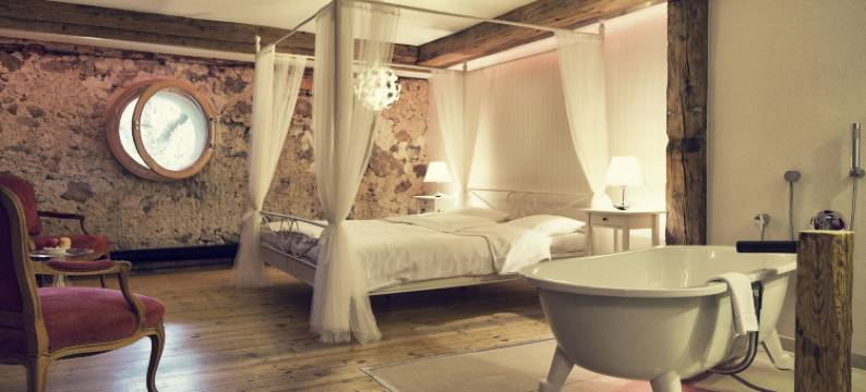 瑞恩豪富熏餐厅酒店(Hotel Rainhof Scheune & Naturpark Restaurant (Kirchzarten))图片