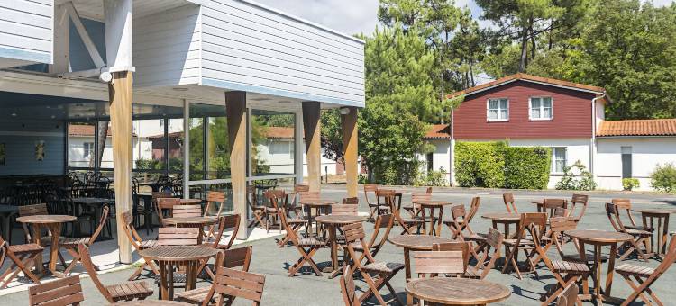 阿祖雷亚朗滨海隆热维勒酒店(Azureva Longeville-Sur-Mer)图片