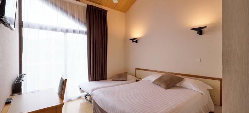 卡利斯格瓦丹酒店(Hôtel-Restaurant le Calice du Gevaudan - A75)图片