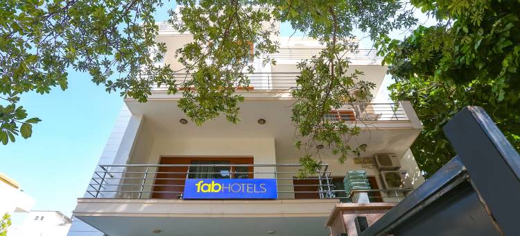 Fabhotel 新旅程酒店(FabHotel New Journey Hospitality Near MG Road & Sikanderpur Metro)图片