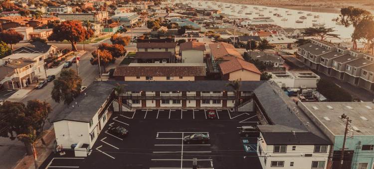 海崖顶部酒店及套房 - 码头/餐厅区(Blufftop Inn & Suites - Wharf/Restaurant District)图片