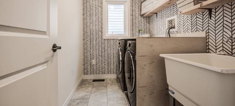 Rivertrail Retreat - 1 of a Kind Picturesque Deck + Movie theatre + Getaway图片