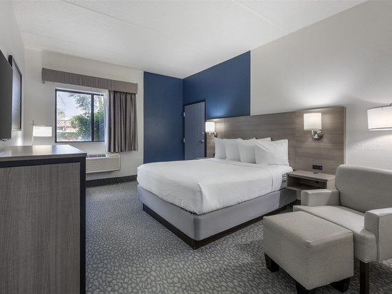 贝斯特韦斯特波林布鲁克酒店