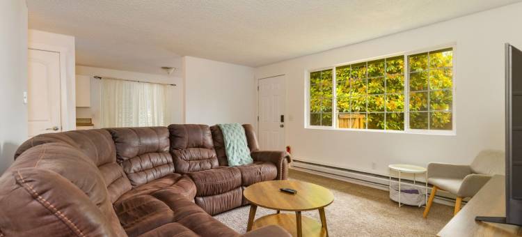 明亮的两卧室林伍德度假屋(Bright 2Br Lynnwood Retreat)图片