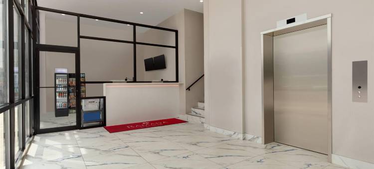 温德姆华美达布鲁克林帝国大道酒店(Ramada by Wyndham Brooklyn Empire Blvd)图片