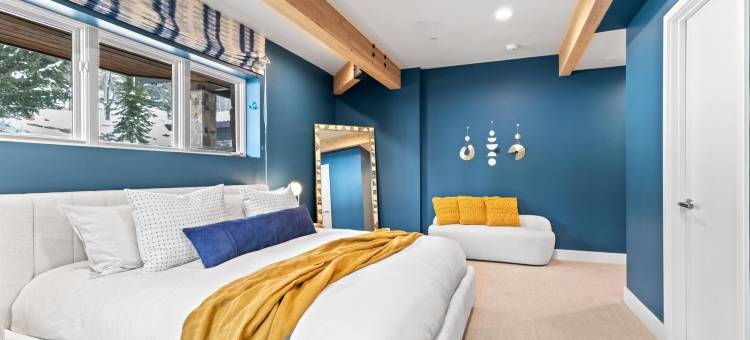 Wonderland Estate 6 卧室 PAS-2680 由 KBM(Kbm Resorts Private Home Estate Indoor Pool Theater Pool Table Shuffle Board Workout Room Pas-2680)图片