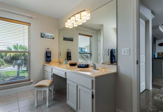 Canal Front House Sleeps 10 - Book now for Summer Hotel Overview