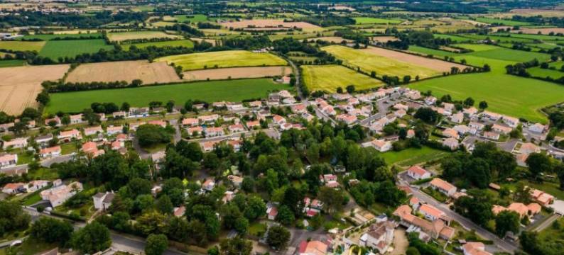 Cozy Home w/ Pool Access图片