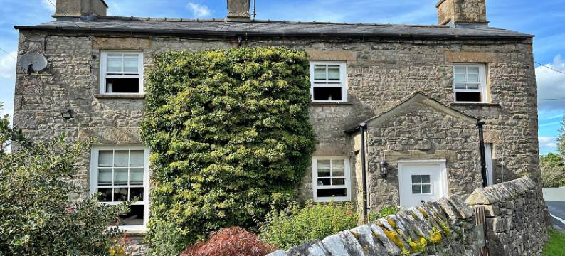 Cottage in Casterton near Kirkby Lonsdale图片