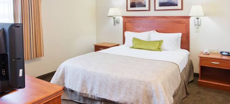 Candlewood Suites 梅德福(Candlewood Suites Medford)图片