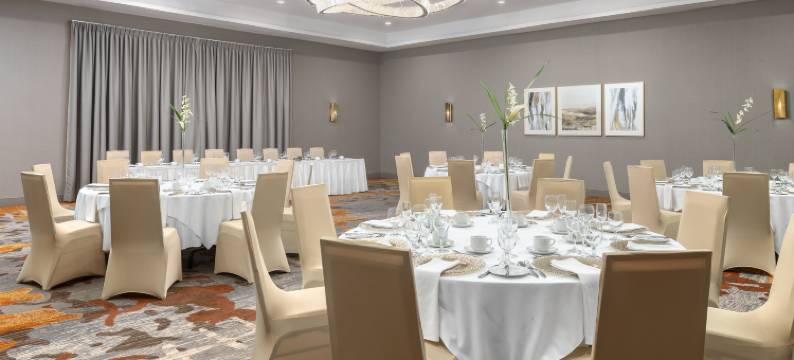 基奇纳希尔顿逸林酒店(DoubleTree by Hilton Kitchener)图片