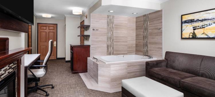 布里奇伍德度假贝斯特韦斯特精品酒店(Best Western Premier Bridgewood Resort Hotel)图片