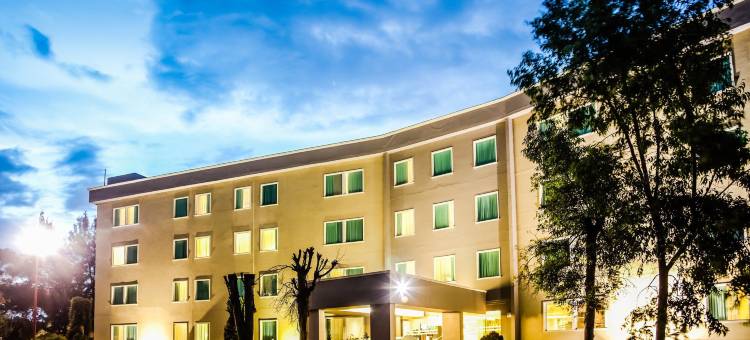 佩里诺特快捷假日酒店(Fiesta Inn Express Perinorte)图片