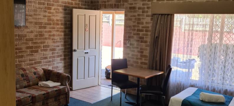 乡村花园汽车旅馆(Country Gardens Motor Inn)图片