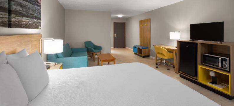 西福德戴斯套房酒店(Days Inn & Suites by Wyndham Seaford)图片