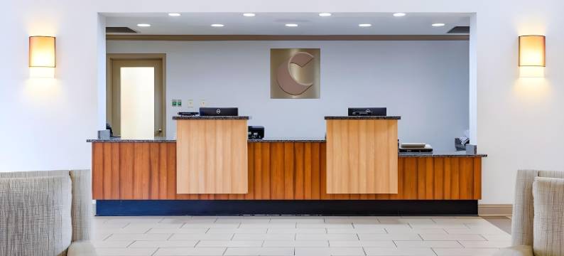 康福特套房巴吞鲁日南部I-10(Comfort Suites Baton Rouge South I-10)图片