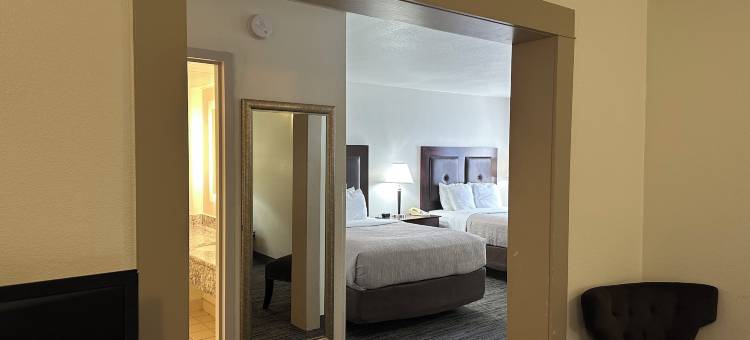 埃弗里特凯艺套房酒店(Quality Inn & Suites Everett)图片
