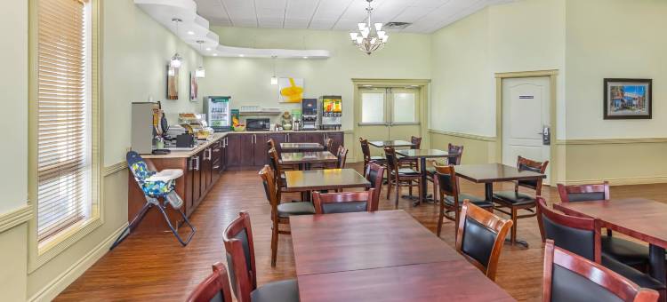 怀特考特戴斯套房酒店(Quality Inn & Suites)图片