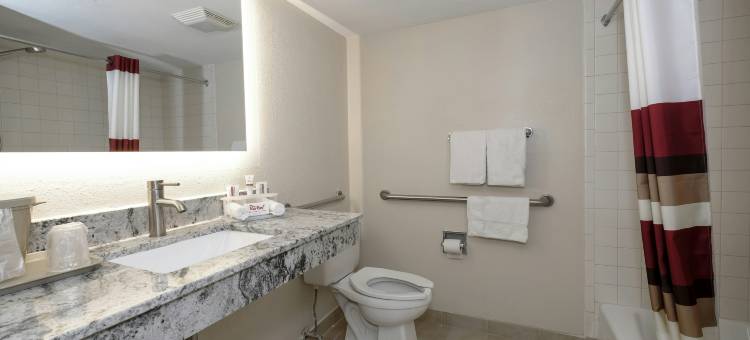 彭萨科拉展览中心红屋顶酒店(Red Roof Inn Pensacola Fairgrounds)图片