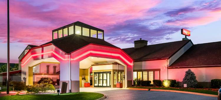 诺克斯维尔西锡达布拉夫红顶 PLUS+套房酒店(Red Roof Plus+ & Suites Knoxville West - Cedar Bluff)图片