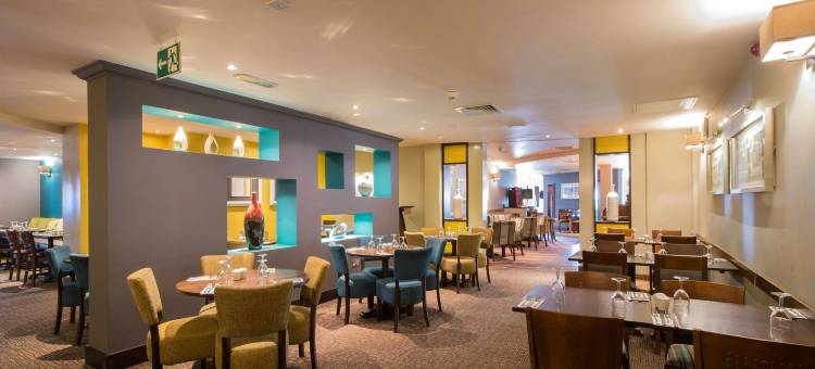 伯恩矛斯韦斯特博恩酒店(Premier Inn Bournemouth Westbourne Hotel)图片