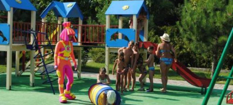 埃尔基派启奥塔卡综合酒店(Kompleks Otdykha Elki-Palki)图片