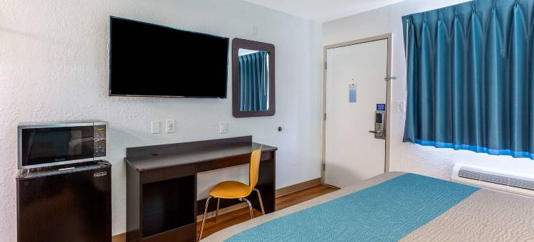 弗多斯塔大学6号汽车旅馆(Motel 6 Valdosta, GA - University)图片