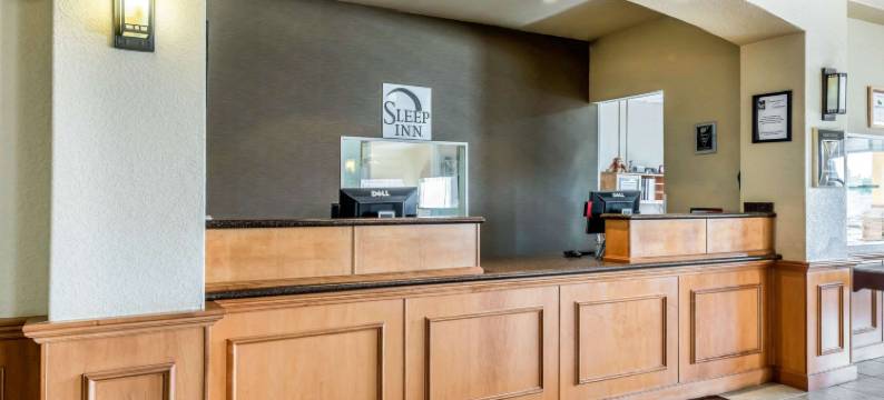 奥卡拉/贝尔维尤舒眠套房酒店(Sleep Inn & Suites Ocala)图片