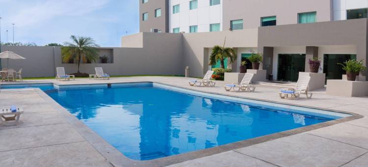 比亚埃尔莫萨塔巴斯哥万怡酒店(Courtyard Villahermosa Tabasco)图片