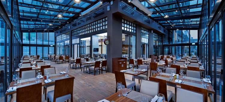 伊兹密尔贝拉克里希尔顿花园酒店(Hilton Garden Inn Izmir Bayrakli)图片