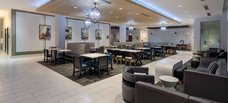 马里科帕科伯斯基拉昆塔温德姆套房酒店(La Quinta Inn & Suites by Wyndham Maricopa - Copper Sky)图片