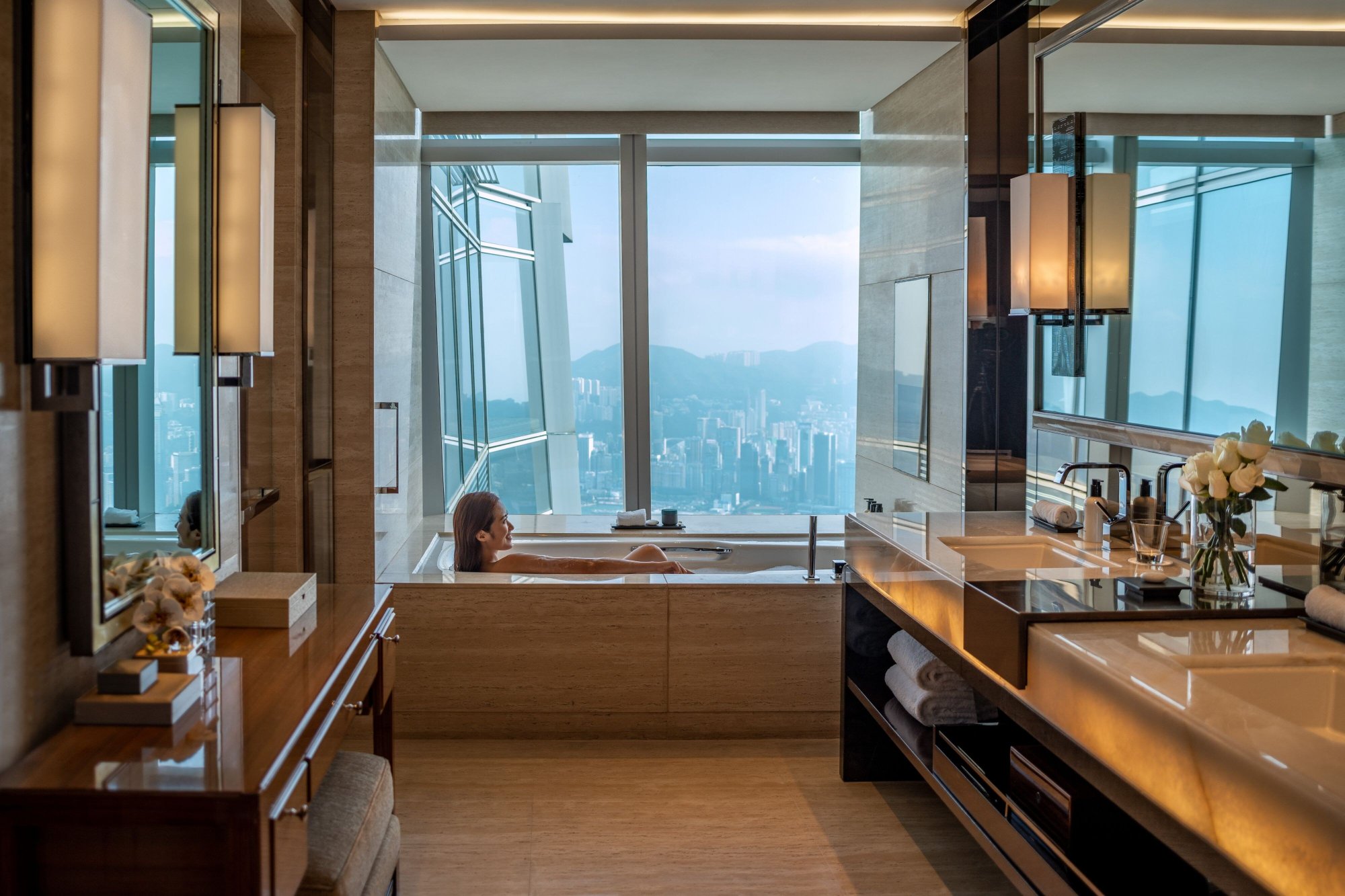 The Ritz-Carlton, Hong Kong Over view