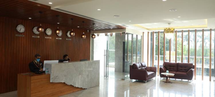 摩纳克MIDC拉巴勒酒店(The Monarch)图片