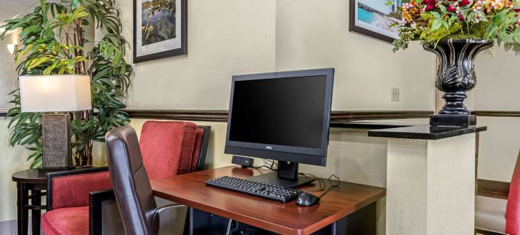 基西米-南布埃纳文图拉湖舒适酒店(Comfort Inn Kissimmee-Lake Buena Vista South)图片