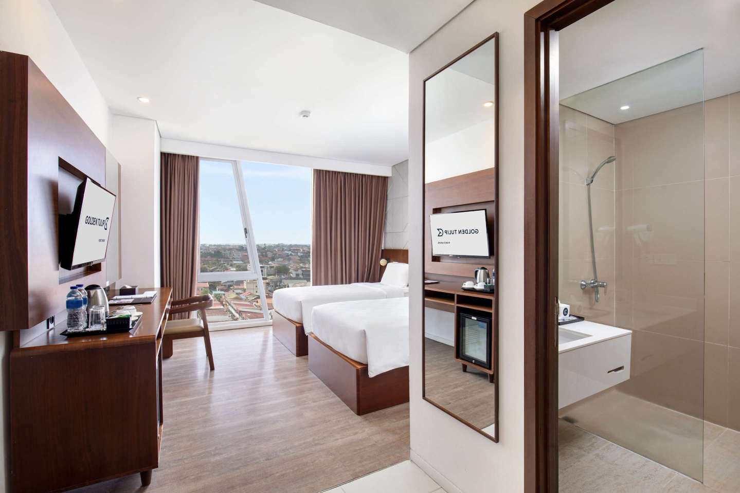 Golden Tulip PontianakOver view