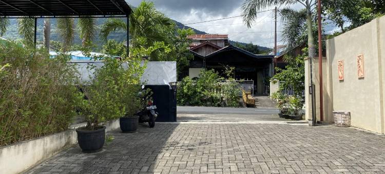 De Homestay Mitra RedDoorz Bitung图片