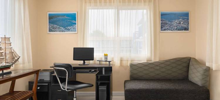米德尔敦纽波特地区温德姆戴斯酒店(Days Inn by Wyndham Middletown/Newport Area)图片