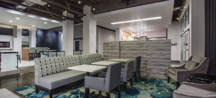 温彻斯特拉昆塔温德姆套房酒店(La Quinta Inn & Suites by Wyndham Winchester)图片