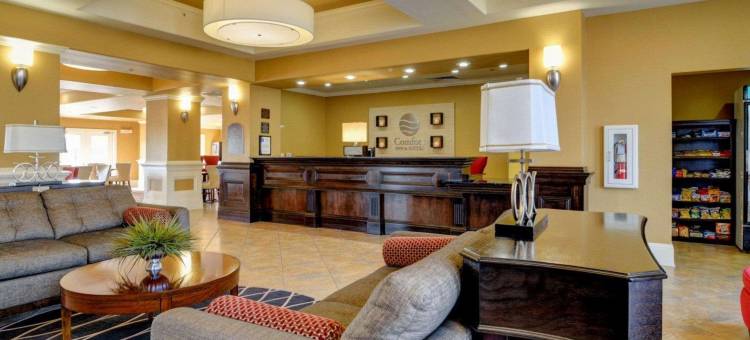 史密斯堡I-540舒适套房酒店(Comfort Inn & Suites Fort Smith I-540)图片