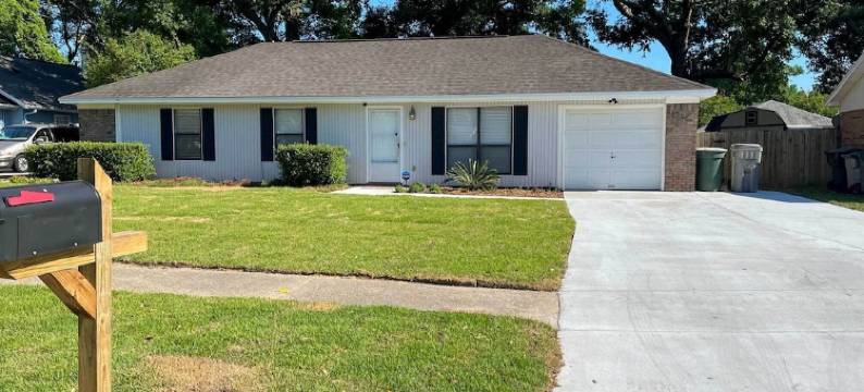 沿海家庭住宅，距离彭萨科拉海滩16英里!(Coastal Family Home, 16 Mi to Pensacola Beach!)图片