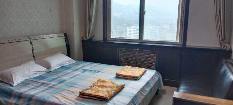 宝塔山脚下圣地观景房公寓(二道街地下隧道分店)图片