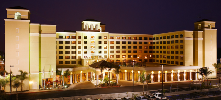 阿纳海姆会议中心逸林套房酒店(DoubleTree Suites by Hilton Anaheim Resort/Convention Center)图片