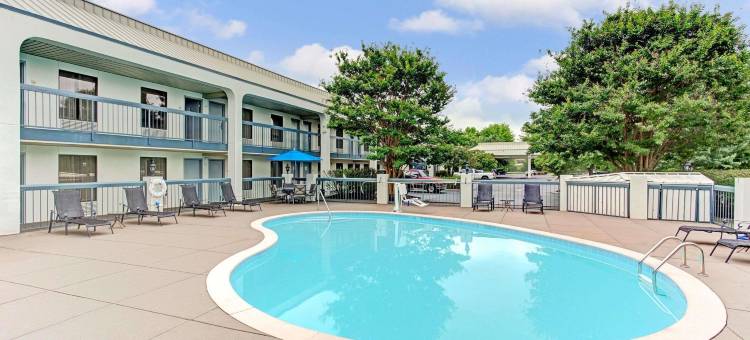 默夫里斯伯勒温德姆呗盟套房酒店(Baymont by Wyndham Murfreesboro)图片