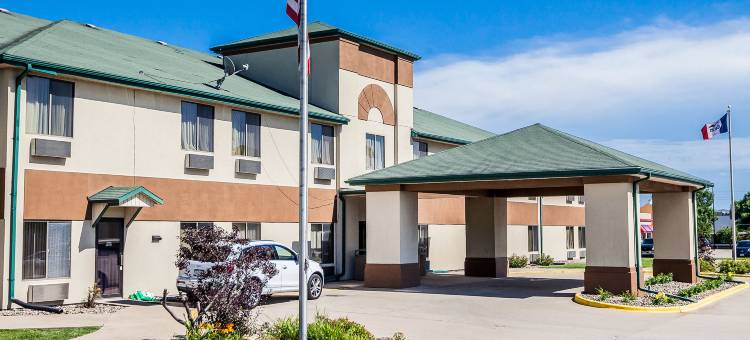 品质酒店及套房-阿尔图纳-得梅因(Quality Inn & Suites Altoona - des Moines)图片