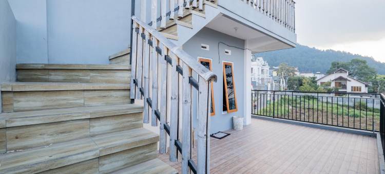 红门酒店@奥玛库宾馆巴图(RedDoorz at Omahku Guest House Batu)图片