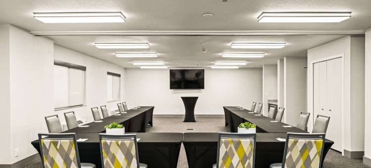 雷丁牛津套房酒店(Oxford Suites Redding)图片