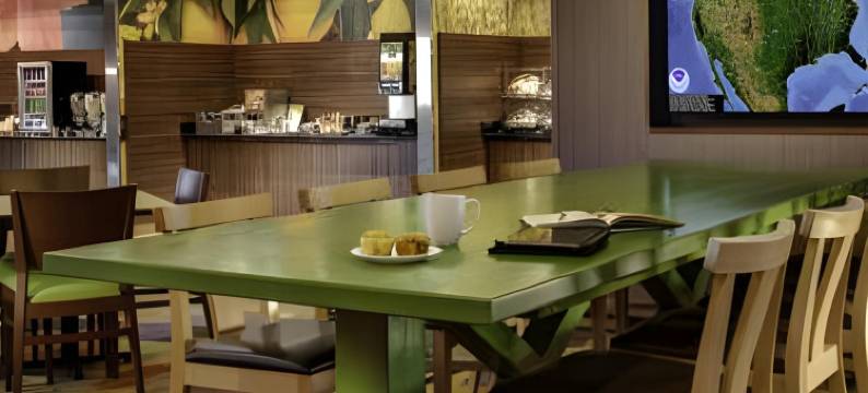 弗农万枫酒店及套房(Fairfield Inn & Suites Vernon)图片