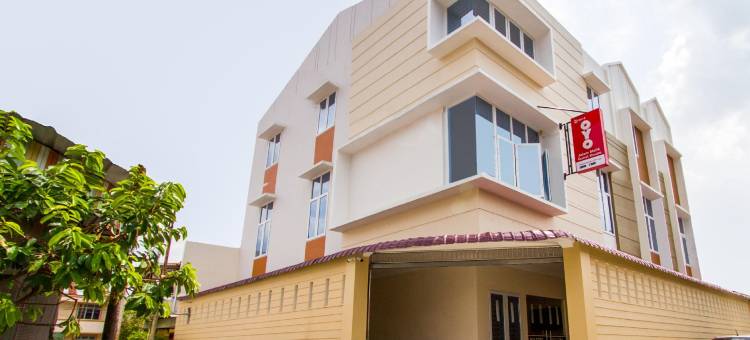 Super OYO 3316 亚当·马利克旅馆靠近棉兰车站(Adam Malik Guesthouse Near Regale ICC Medan Mitra RedDoorz)图片