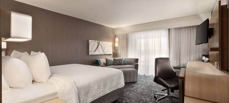 托皮卡万怡酒店(Courtyard Topeka)图片